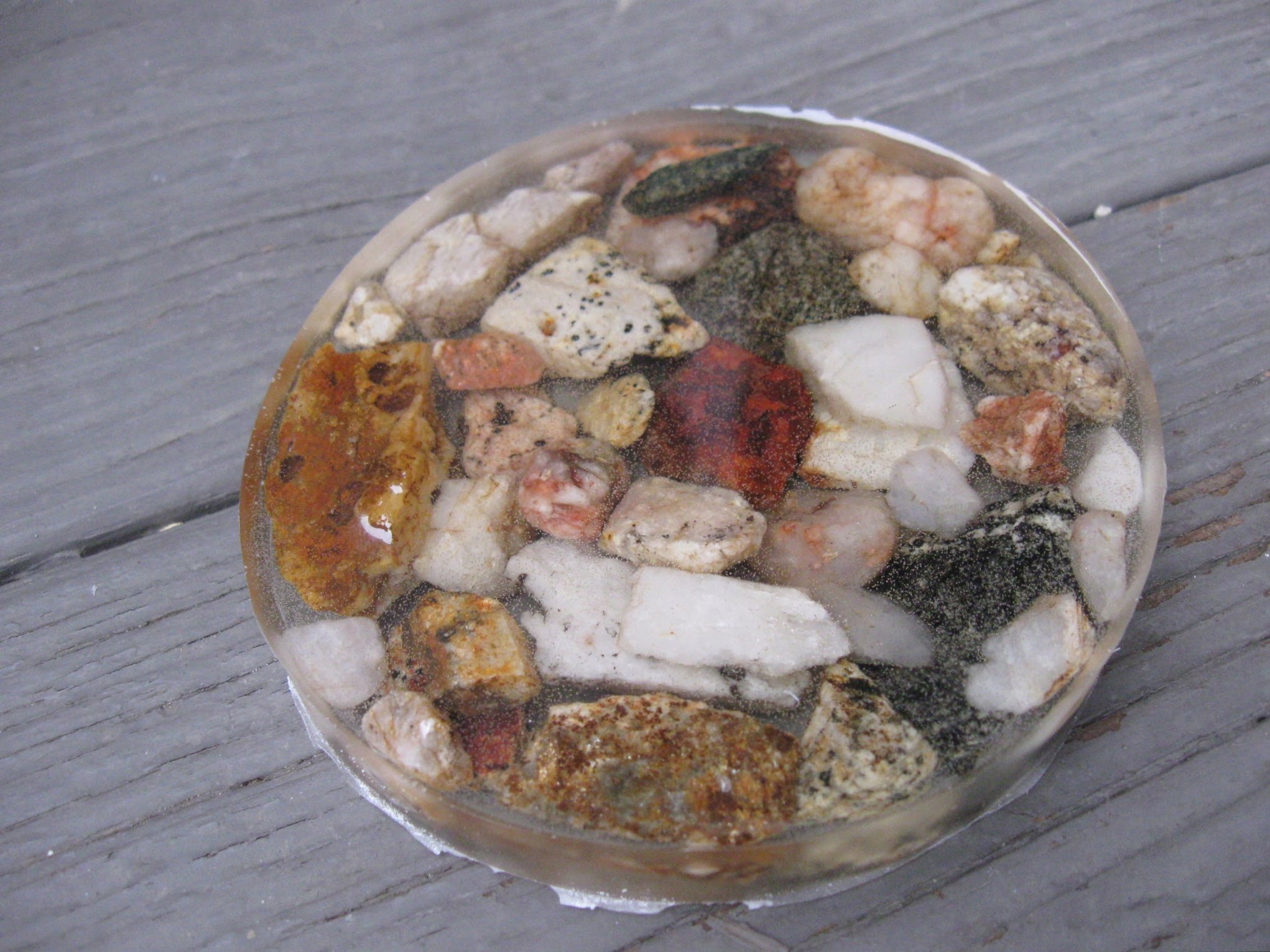 Learning to work with resin on stone